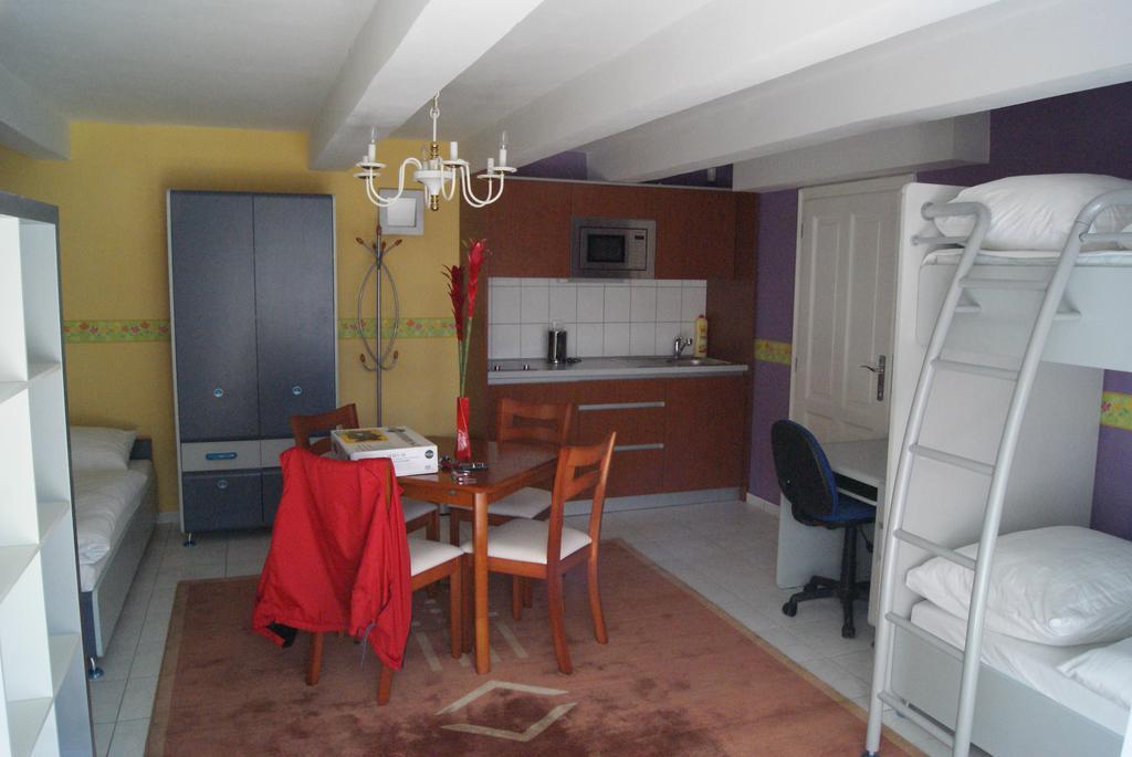 Apartment Sejko Cesky Krumlov Room photo